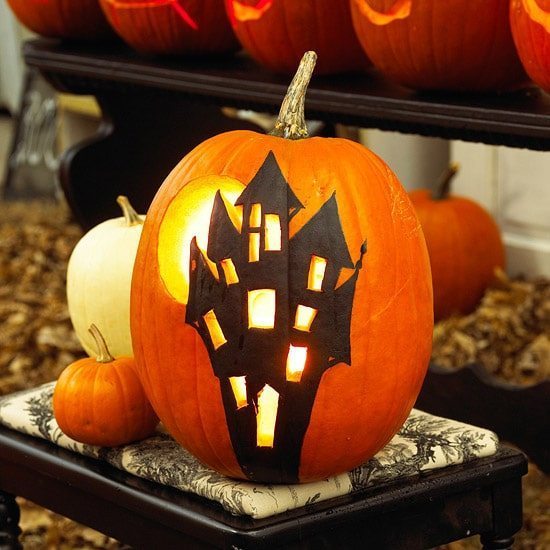 Halloween table pumpkin decorations