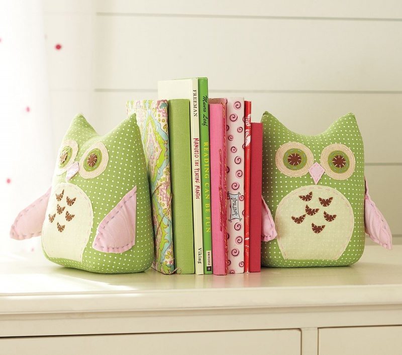 Cute stuffed DIY bookends