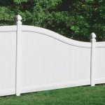 solid-curved-white-vinyl-fence