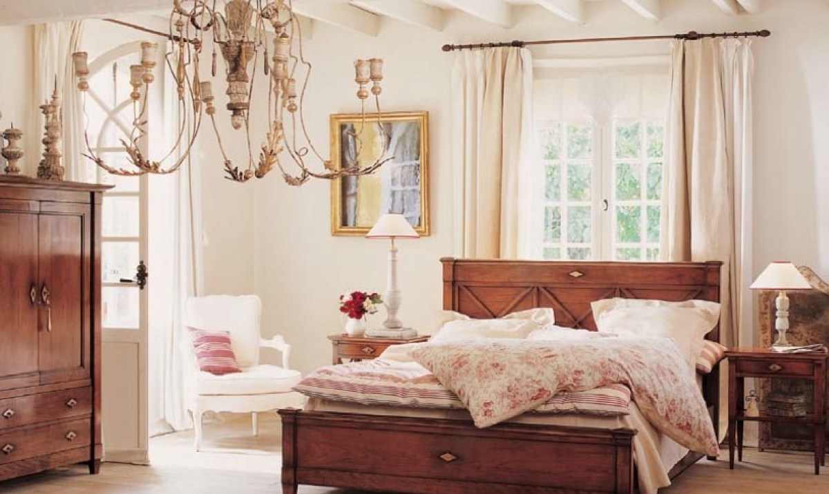 chic-bedrooms-vintage-shabby-chic-bedroom-decor-country-chic