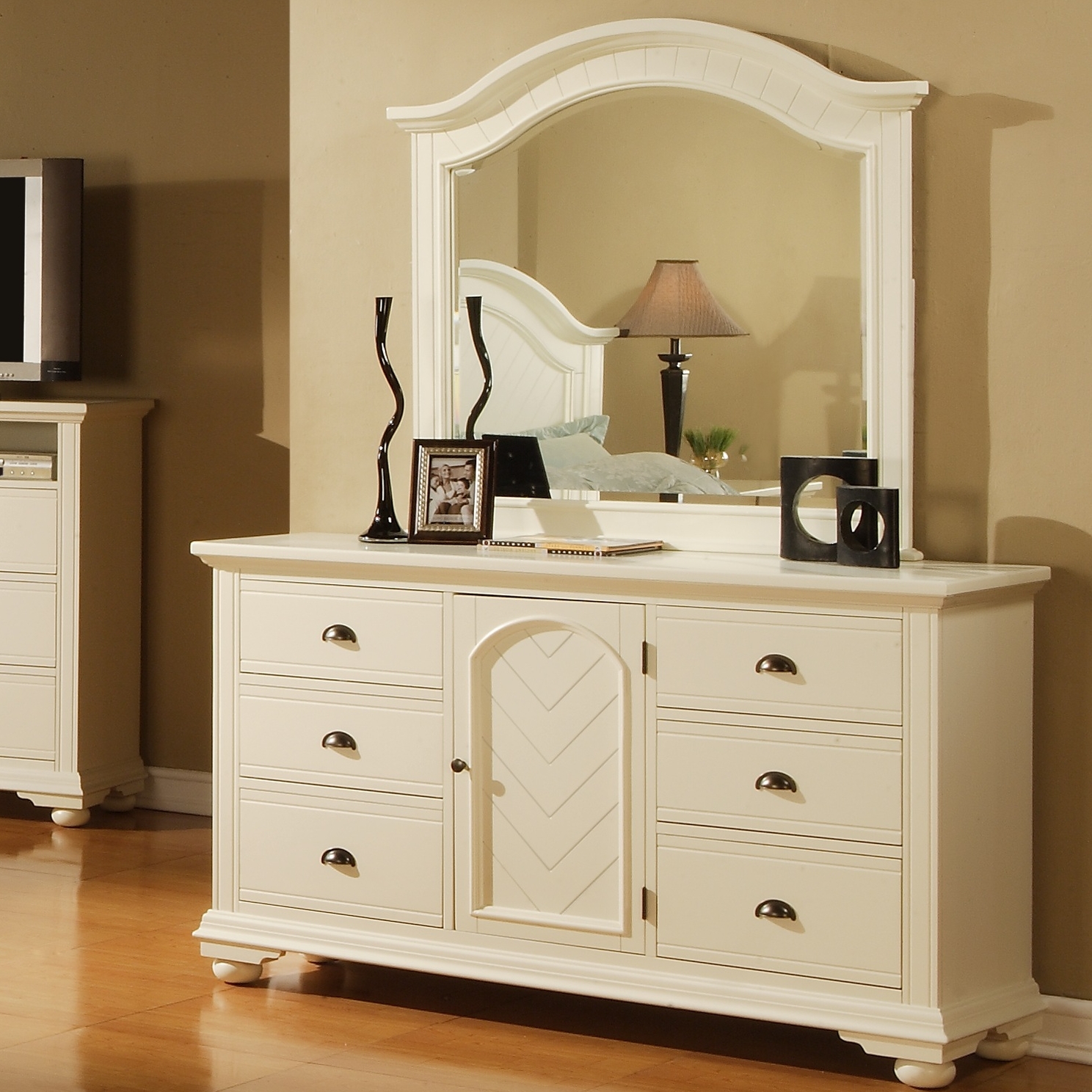 Best Types Of Dressers With Pictures Decor Or Design